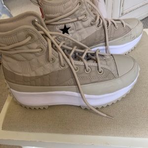 Chuck Taylor's Run Star Hike platform Sneaker